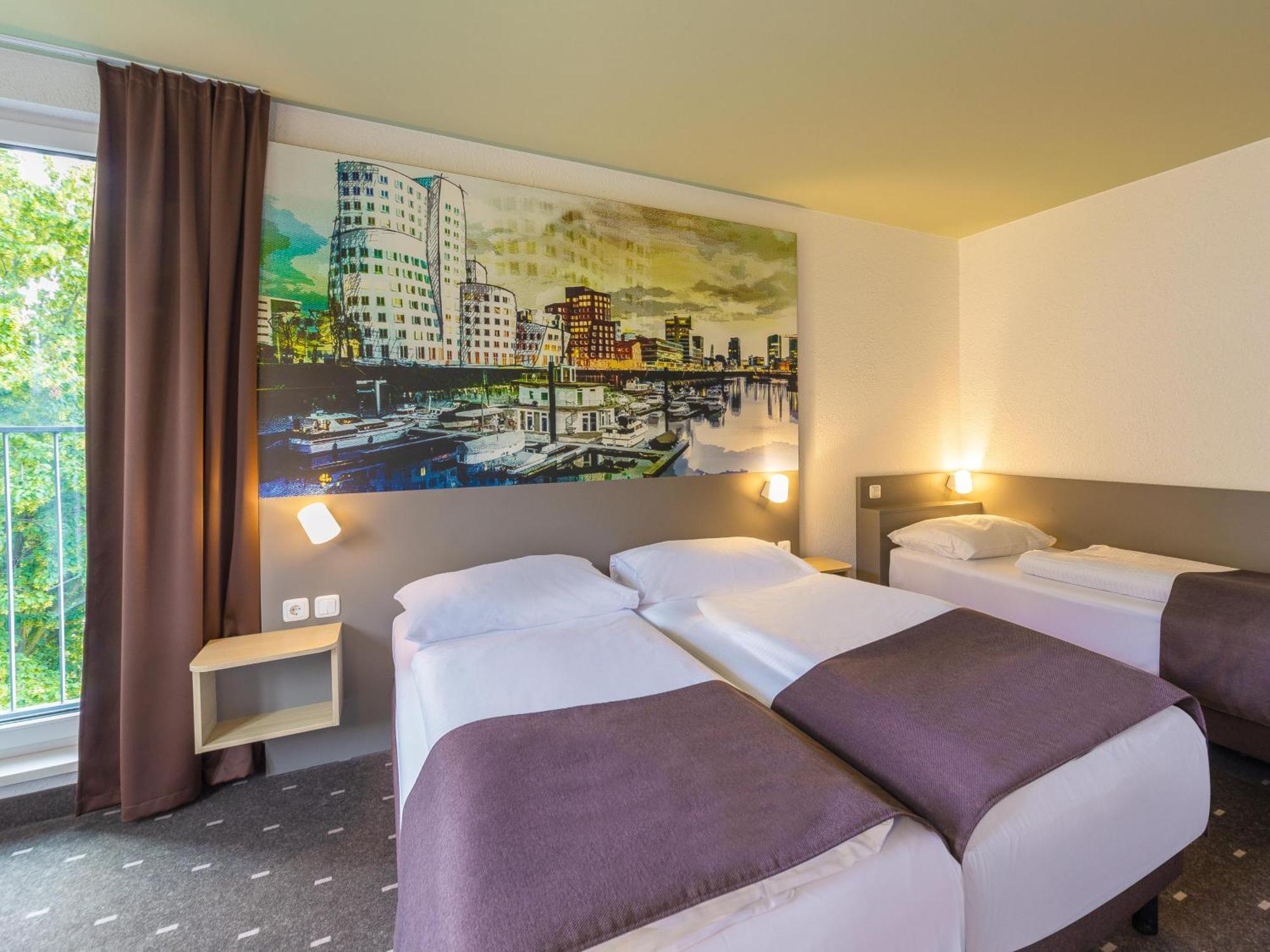 B&B Hotel Düsseldorf City-Süd Exterior foto