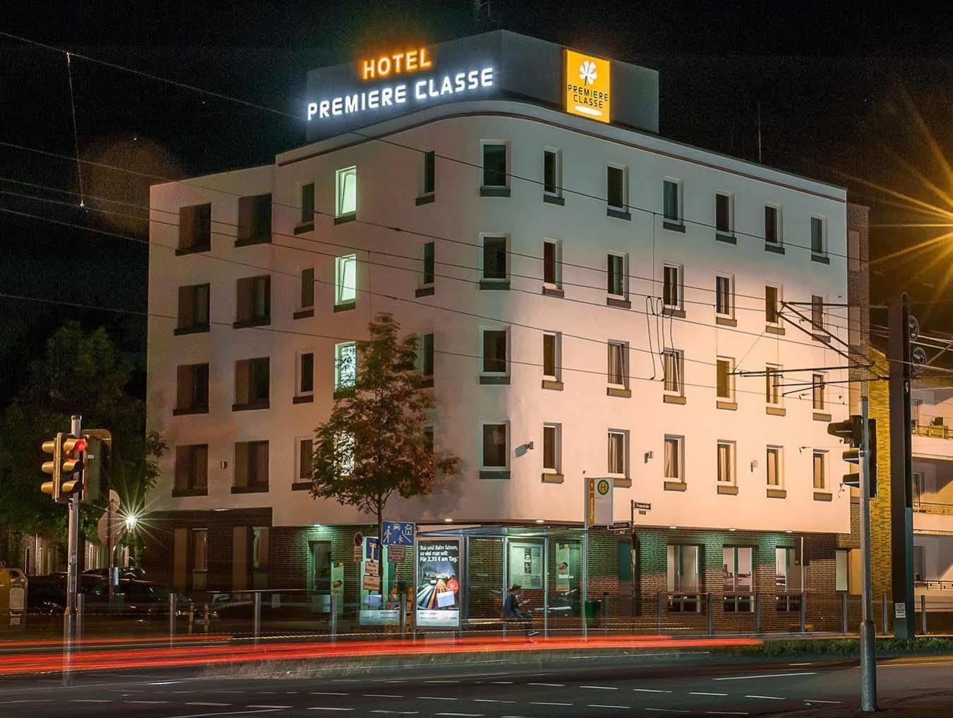 B&B Hotel Düsseldorf City-Süd Exterior foto